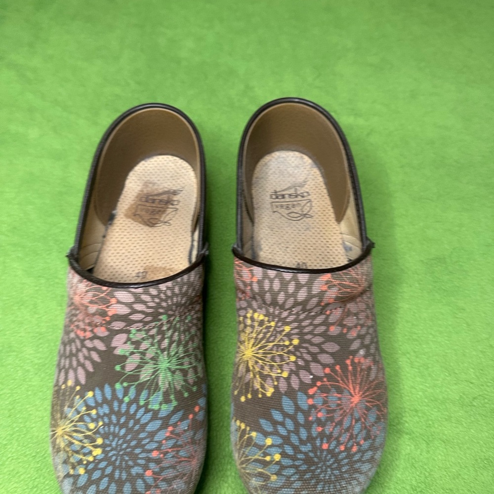 Dansko Women's Patterned Clogs - Brown Multicolor